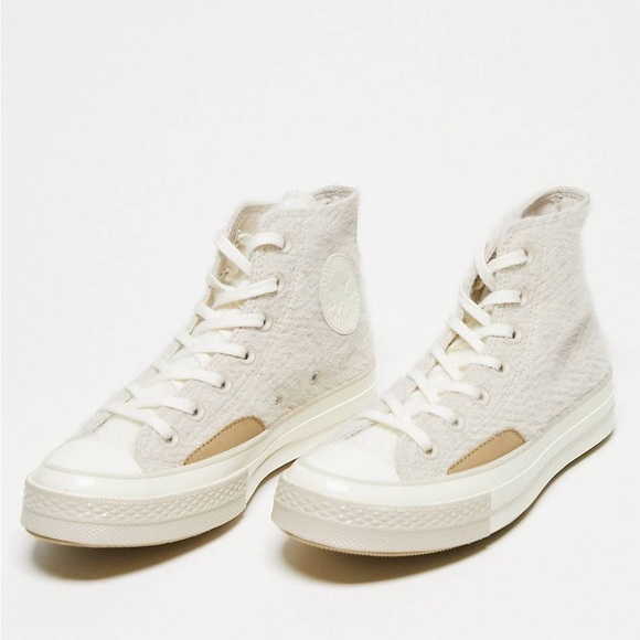 Converse Shoes - ❤️CONVERSE CHUCK 70 COZY UTILITY DESERT SAND / NOMAD KHAKI - EGRETSize 7,5 US❤️